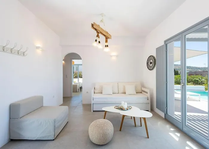 Апартаменты Agkairia´s House